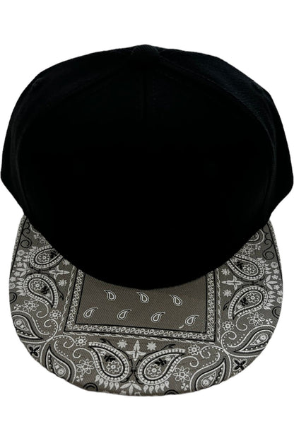 BLACK /GRAY BANDANA SNAPBACK